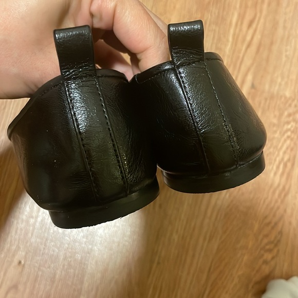 - Tory Burch Flats - Picture 4 of 13